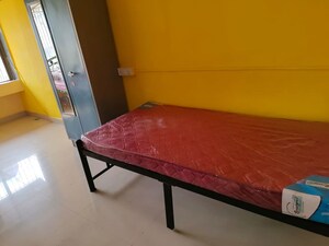 Bedroom in  Pg at Worli – for Rent
