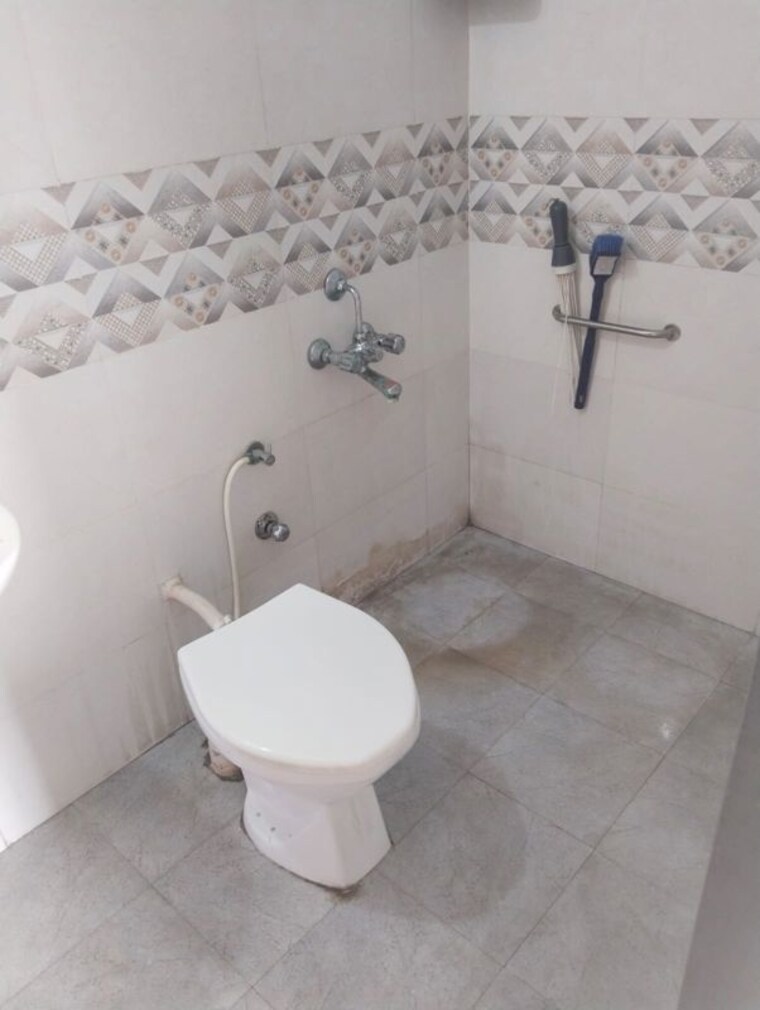 Bathroom, vejalpur 2 Bedroom 1000 Sq.Ft. Apartment In Vejalpur Ahmedabad 10018712