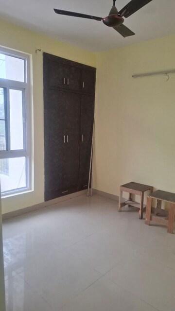 Room in 2 BHK Apartment at NK Sharma Savitry Greens 2, Ghazipur – for Rent