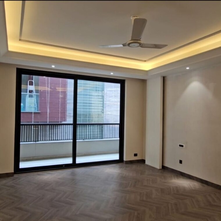 Room, new rajinder nagar 3 Bedroom 200 Sq.Yd. Builder Floor In New Rajinder Nagar Delhi 9557948