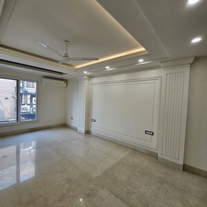 Room in 3 BHK Builder Floor at New Rajinder Nagar – for Sale