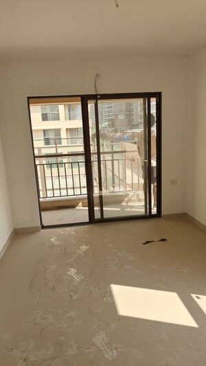 Room in 1 BHK Apartment at Venkatesh Oxy Bonita, Lohgaon – for Rent