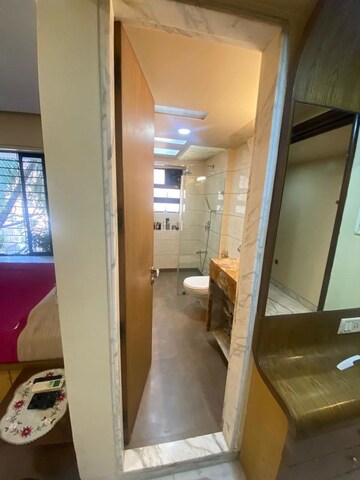 Furnished Amenities in 6 BHK Apartment at Mystique Rose Apartment, Santacruz West – for Rent