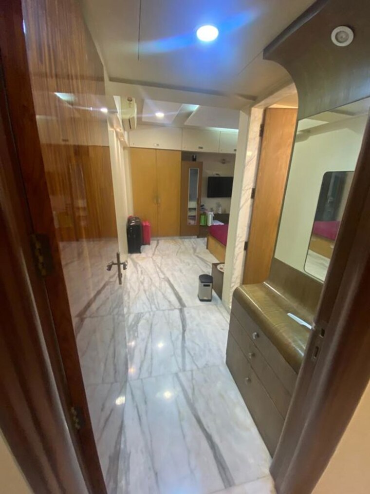 Bathroom, mystique-rose-apartment 6 Bedroom 2779 Sq.Ft. Apartment In Santacruz West Mumbai 10018722