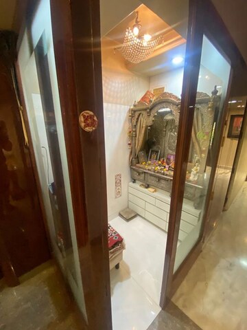 Building Lobby in 6 BHK Apartment at Mystique Rose Apartment, Santacruz West – for Rent