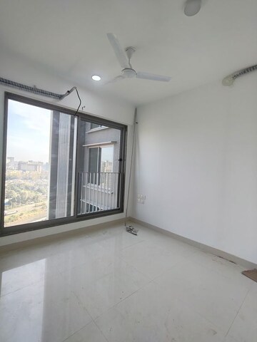 Room in 3 BHK Apartment at Sunteck City Avenue 1, Goregaon West – for Rent