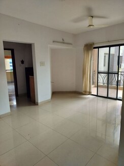 2 BHK Apartment For Rent in Magarpatta Trillium