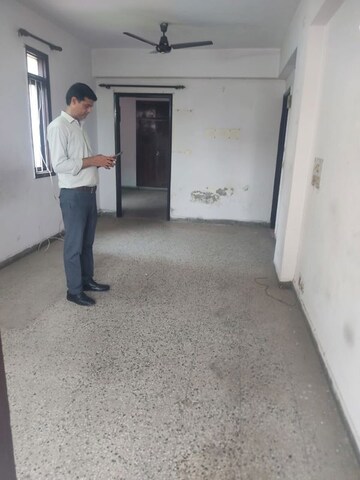 Room in 3 BHK Builder Floor at Ip Extension – for Sale