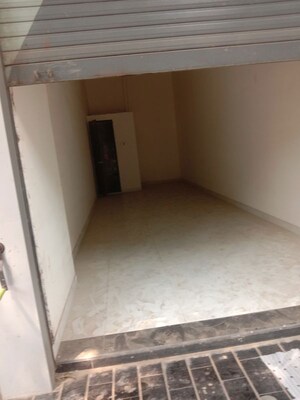 Room in  Shop at Anand Nagar CHS Dahisar, Dahisar East – for Rent