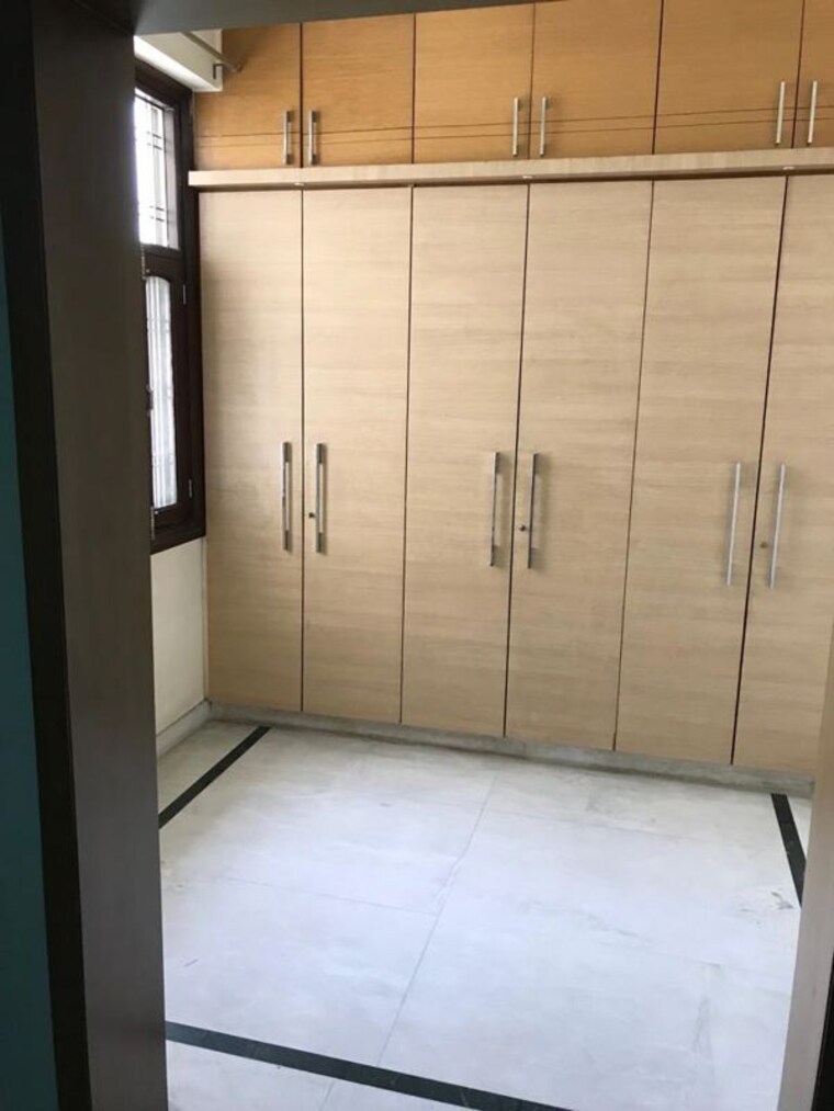 Room, rwa-apartments-sector-72 1 RK 410 Sq.Ft. Villa In Sector 72 Noida 10019167