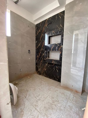 Parking in 1 RK Builder Floor at Saket – for Rent