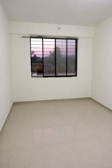 Room in 1 BHK Apartment at Alankar Society Charholi Buduk, Charholi Budruk – for Rent