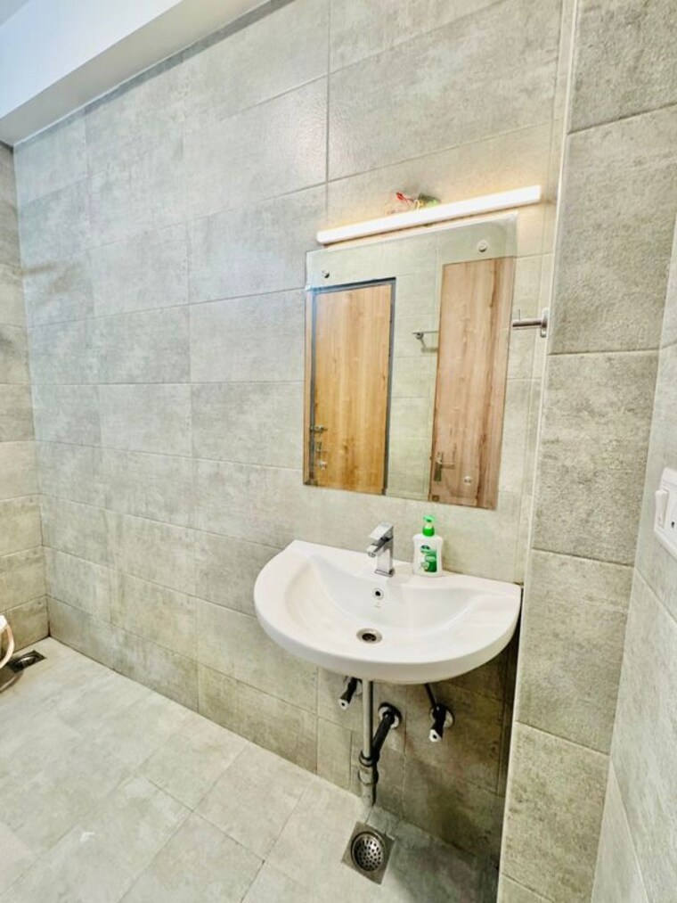 Bathroom, dwarka 3 Bedroom 2000 Sq.Ft. Apartment In Dwarka Delhi 10018150