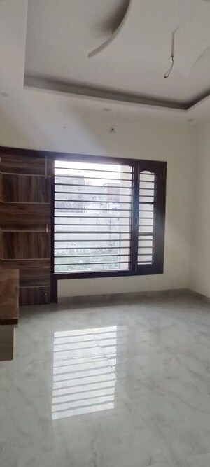 Room in 3 BHK Builder Floor at Ambala Highway – for Sale