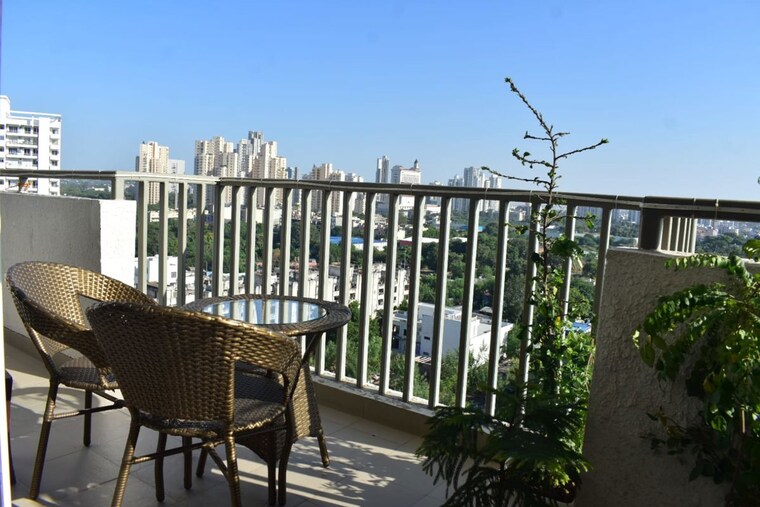 Balcony, emaar-the-palm-drive-palm-studios 2 Bedroom 1200 Sq.Ft. Apartment In Sector 66 Gurgaon 10019238