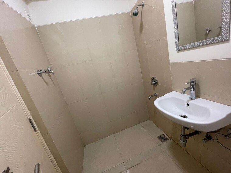 Bathroom, emaar-the-palm-drive-palm-studios 2 Bedroom 1200 Sq.Ft. Apartment In Sector 66 Gurgaon 10019238