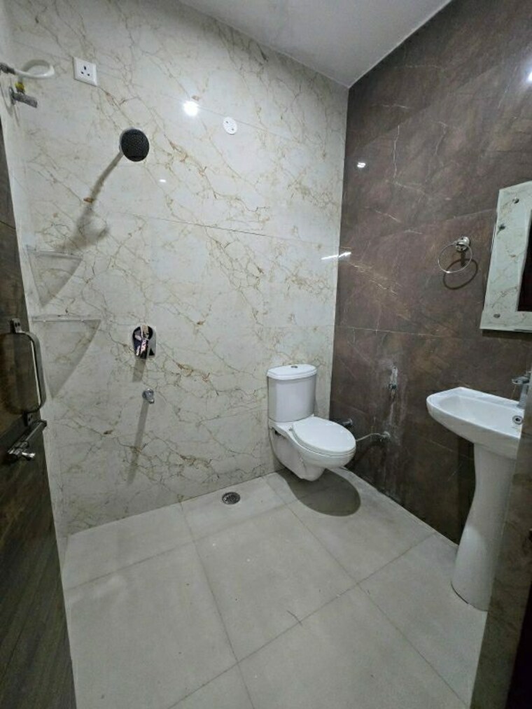 Bathroom, ambala cantt 3 Bedroom 1885 Sq.Ft. Builder Floor In Ambala Cantt Ambala 10019282