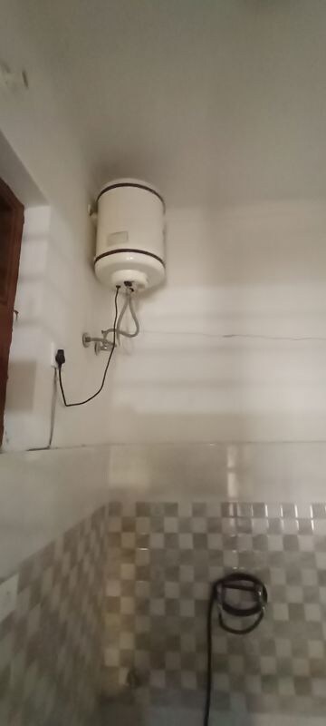 Bathroom in 2 BHK Independent House at Ambala Highway – for Rent