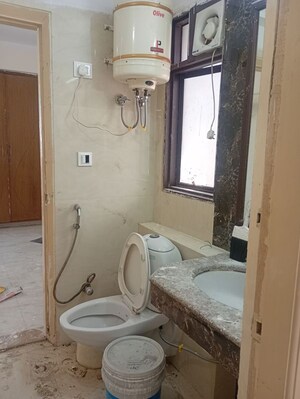 Bathroom in 3 BHK Apartment at Sector 11 Dwarka – for Rent
