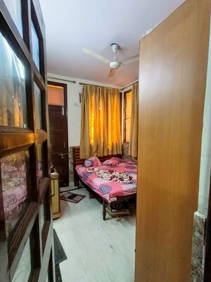 2 BHK Builder Floor For Rent in Chattarpur