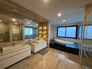 Bathroom in 5 BHK Villa at Chaithanya Sharan, Varthur – for Sale