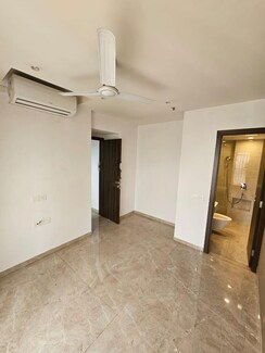 1 BHK Apartment For Rent in Hiranandani Regent Hill