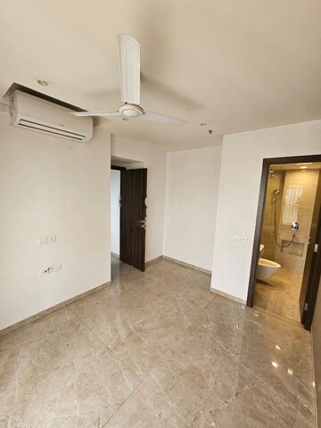 Room in 2 BHK Apartment at L&T Emerald Isle, Powai – for Rent