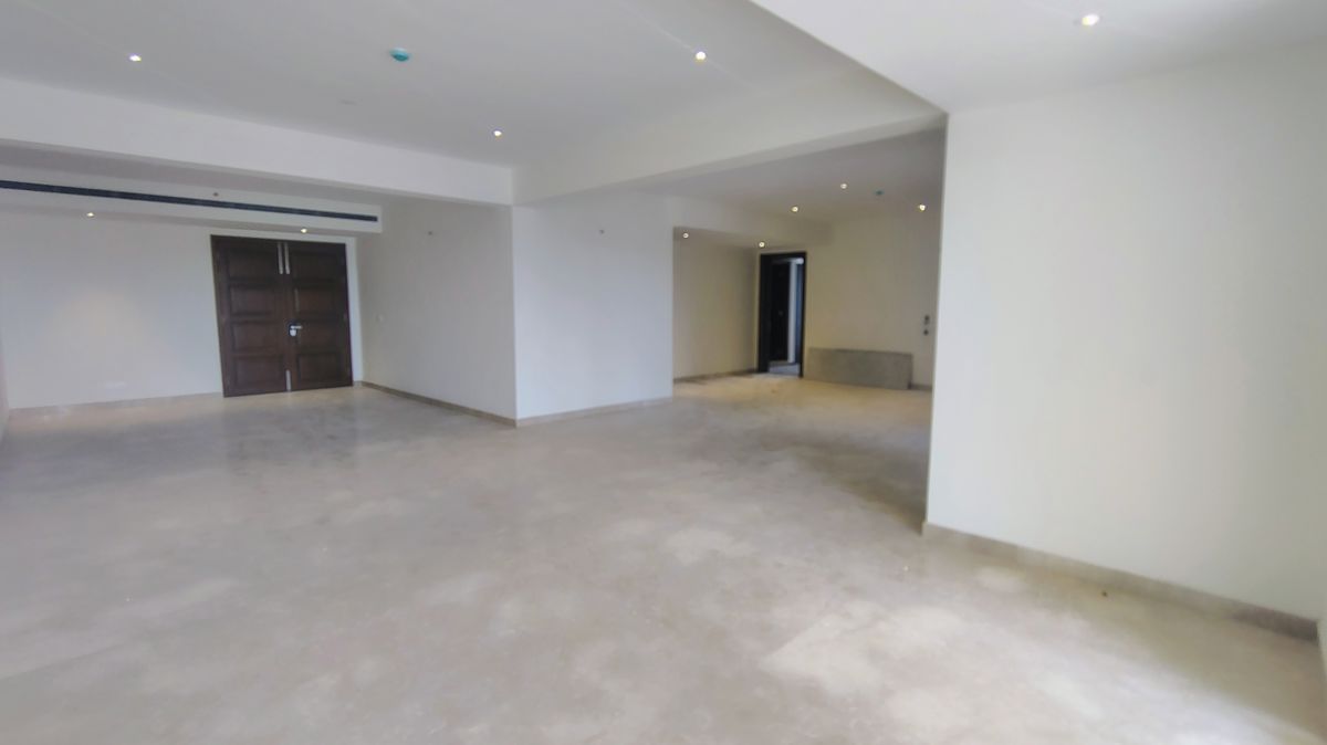 4 BHK + Pooja Room,Servant Room,Study Room,Extra Room Apartment For Rent in Prestige White Meadows