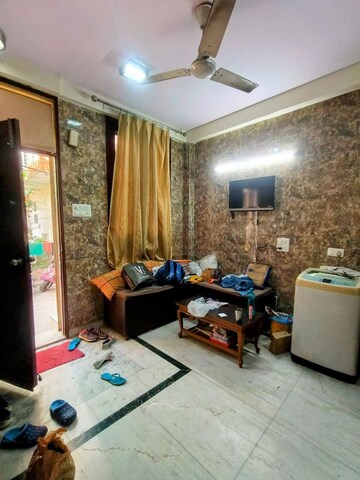 Living Room in 2 BHK Builder Floor at Chattarpur – for Rent