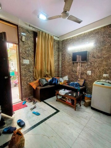 Living Room in 2 BHK Builder Floor at Chattarpur – for Rent