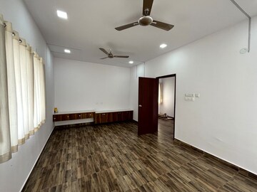 Room in 3.5 BHK Villa at Mokila – for Rent