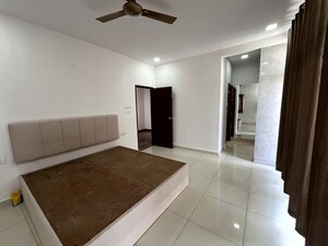 Room in 3.5 BHK Villa at Mokila – for Rent
