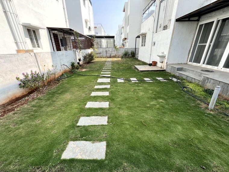 Garden, mokila 3.5 Bedroom 2600 Sq.Ft. Villa In Mokila Hyderabad 10019537