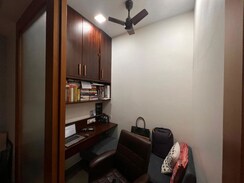 2 BHK Apartment For Rent in Union Park Khar West