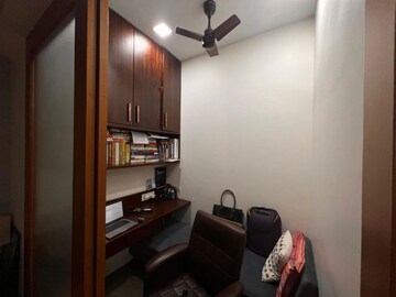 2 BHK Apartment For Rent in Union Park Khar West, Khar West