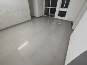 Room in 2 BHK Apartment at Jaypee Greens Kosmos, Sector 134 – for Rent