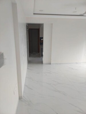 Room in 2 BHK Apartment at Vaibhavlaxmi East Syde, Ghatkopar East – for Rent