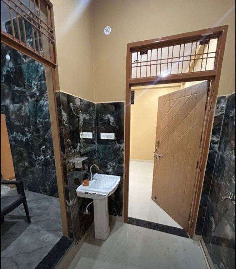 Other, gomti nagar 3 Bedroom 1600 Sq.Ft. Apartment In Gomti Nagar Lucknow 10019800