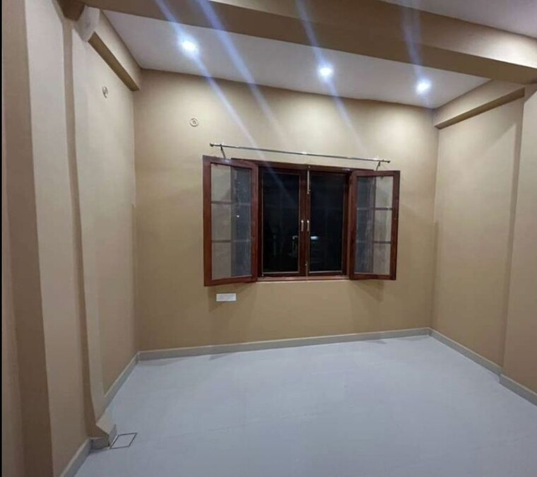 Room, gomti nagar 3 Bedroom 1600 Sq.Ft. Apartment In Gomti Nagar Lucknow 10019800