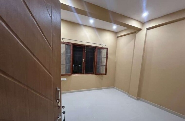 Room, gomti nagar 3 Bedroom 1600 Sq.Ft. Apartment In Gomti Nagar Lucknow 10019800
