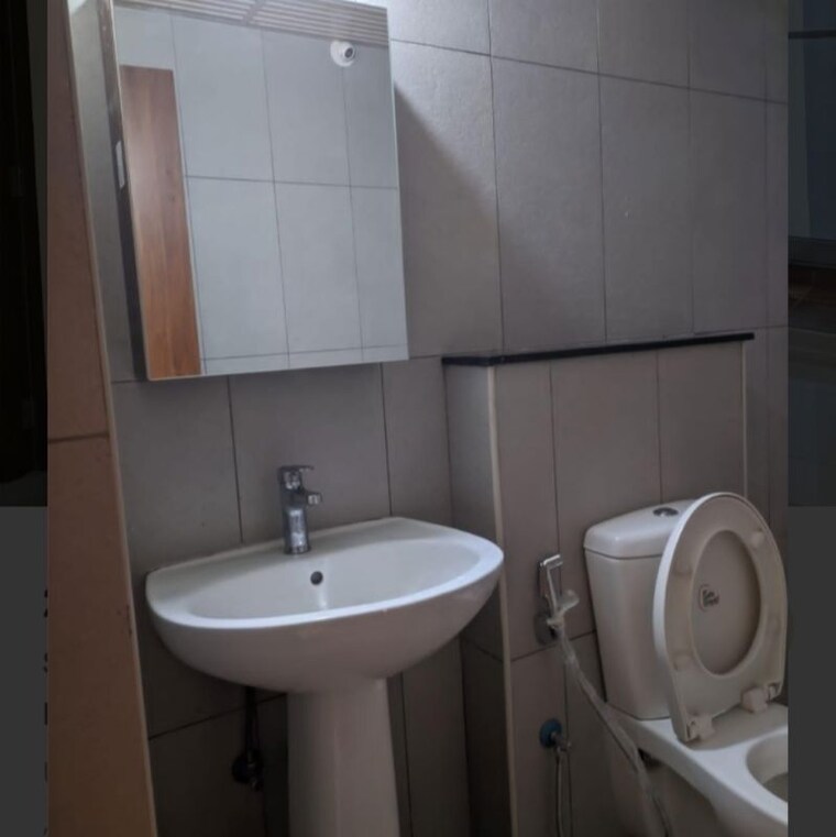 Bathroom, prestige-north-point 2 Bedroom 1726 Sq.Ft. Apartment In Jalvayu Vihar Bangalore 10019802