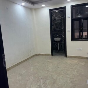 Room in 2 BHK Builder Floor at Govindpuri – for Rent