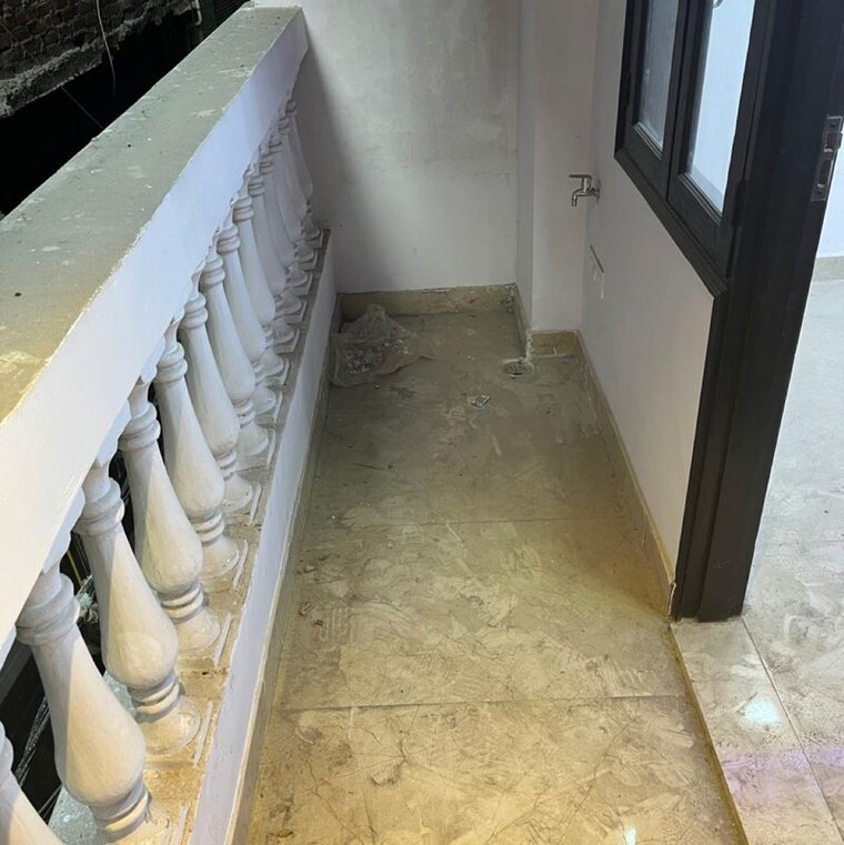 Balcony, govindpuri 2 Bedroom 550 Sq.Ft. Builder Floor In Govindpuri Delhi 10019801