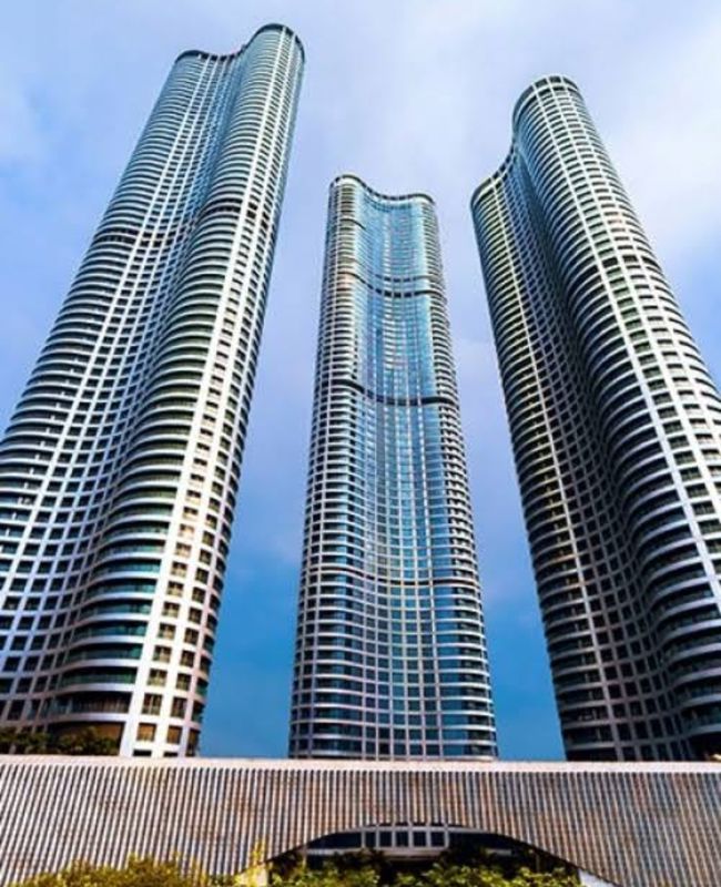 4 BHK + Pooja Room 2705 Sq.Ft. Apartment in Lodha Allura