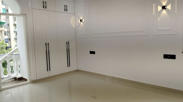 Room, dwarka 3 Bedroom 1800 Sq.Ft. Apartment In Dwarka Delhi 10019395