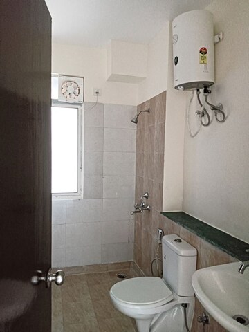 Master Bedroom in 2 BHK Apartment at Jaypee Kensington Park Plot, Sector 133 – for Rent