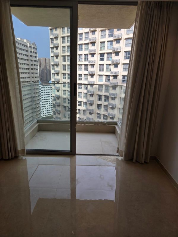 2 BHK Apartment For Rent in Hiranandani Highland