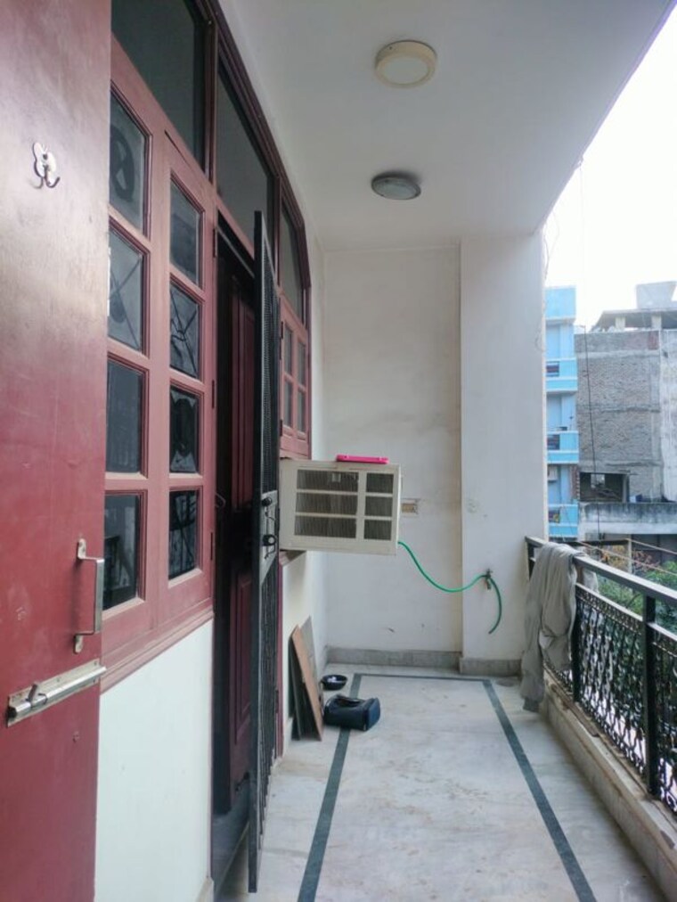 Balcony, saket 3 Bedroom 1000 Sq.Ft. Builder Floor In Saket Delhi 10019903