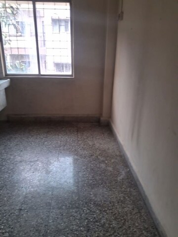 Room in 1 BHK Apartment at Kumar Classic, Aundh – for Rent