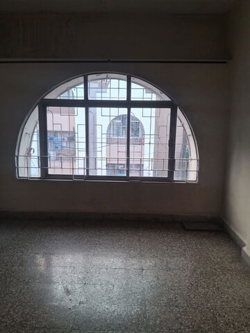 Room in 1 BHK Apartment at Kumar Classic, Aundh – for Rent